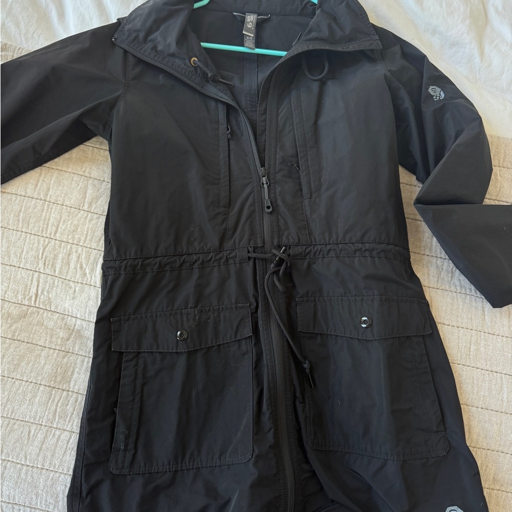Mountain Hardwear Midnight Black Outerwear